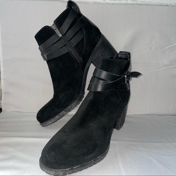 Sam Edelman Hannah Belted Chelsea Suede Strap Buckle Detail BlockHeel Ankle Boot - Picture 8 of 13